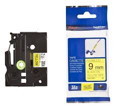 Nhãn siêu dẻo Brother TZE- FX621 / Chữ đen, nền vàng / Khổ 12MM